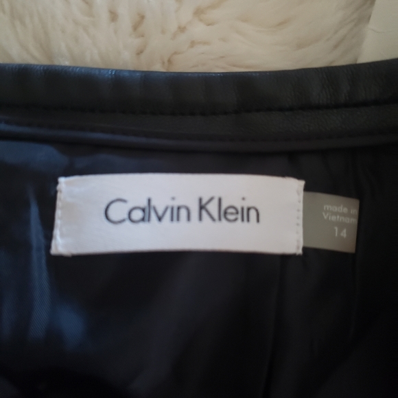 Calvin klein skirt - Picture 2 of 6
